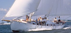Schooner Woodwind sailing in Annapolis