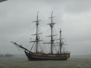 HMS Bounty sails into Annapolis