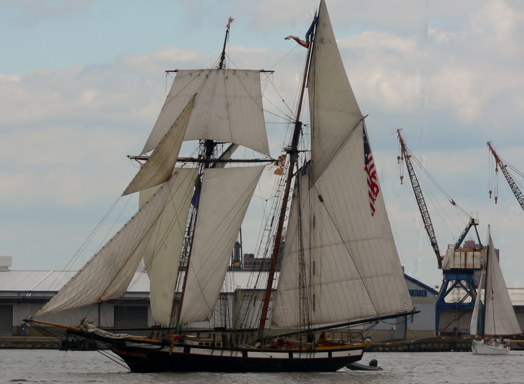 The Lynx is rigged similar to the Pride of Baltimore II. The original Lynx was a privateer built in Fells Point and was used during the War of 1812. Notice her split lower square sail on her foremast.