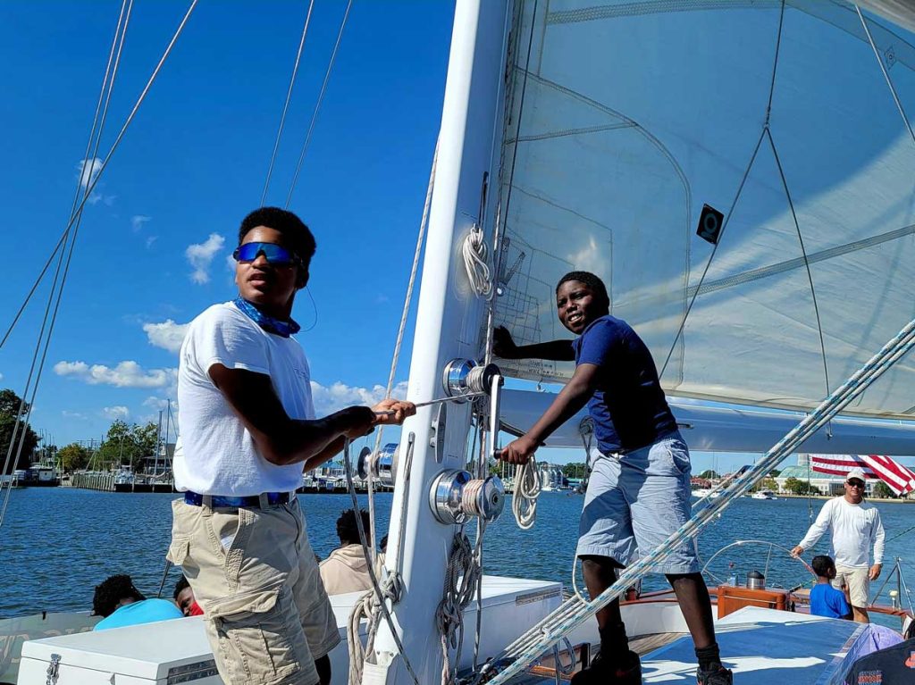 Now Hiring! Crew/ Deckhand Schooner Woodwind